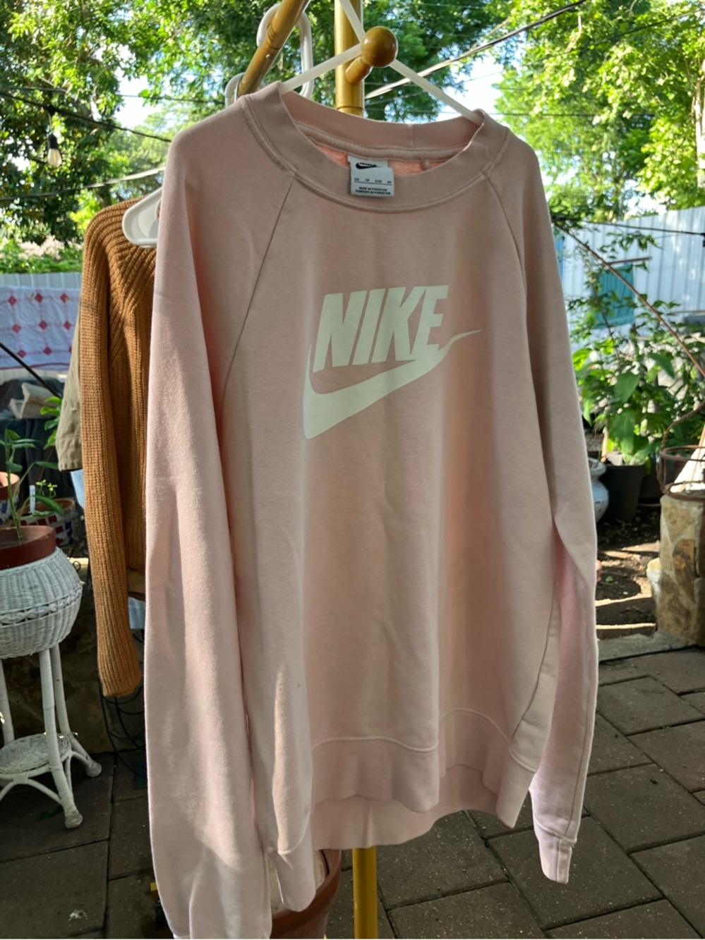 Nike sweat shirt